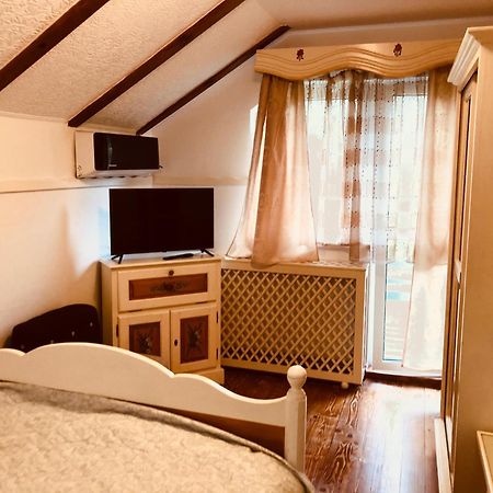 Vila Horia Bradet Săcele Esterno foto