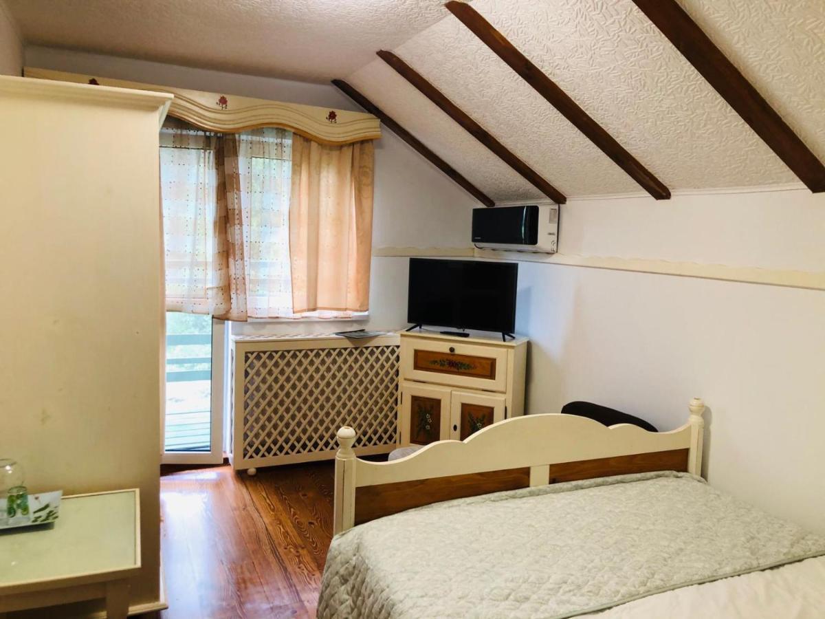 Vila Horia Bradet Săcele Esterno foto