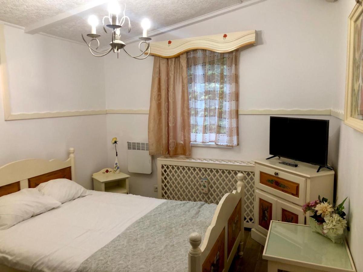 Vila Horia Bradet Săcele Esterno foto
